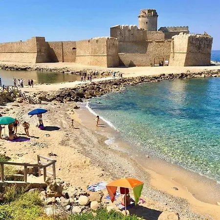 Apartment Le Castella App.11 *